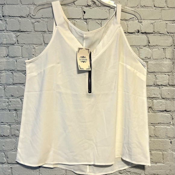 La Mode Tops Nwt White Sleeveless Zipper Front Top Large Poshmark
